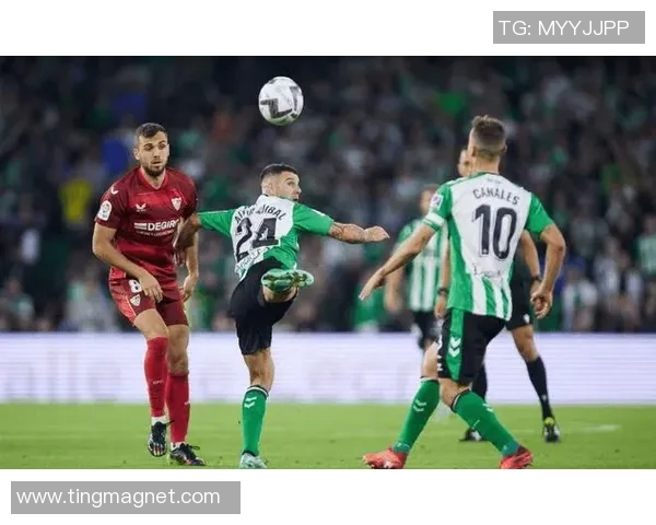 万隆与巴日托的精彩对决揭示了两队的实力与战术博弈